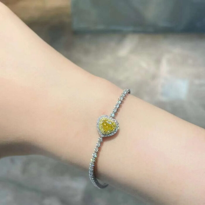 1CT VS Natural Fancy Yellow Diamond Bracelet