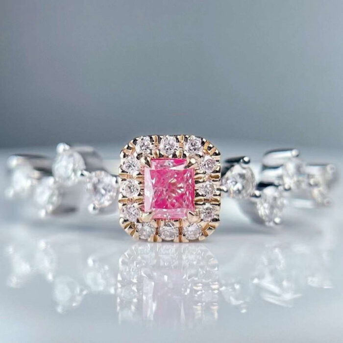 0.09CT VS Natural Pink Diamond Ring